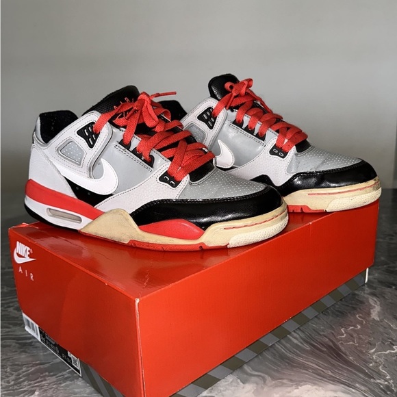 Nike Air Flight 89 Bred